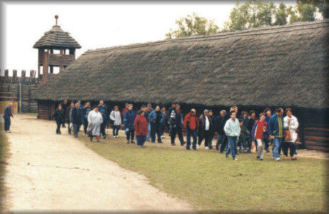 Z wycieczki do Biskupina